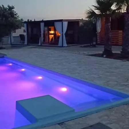 Emi Mobile Campsite Pirovac