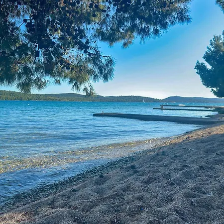 Emi Mobile مكان تخييم