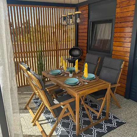 Campsite Emi Mobile Pirovac