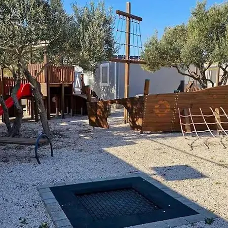 Emi Mobile Campsite *