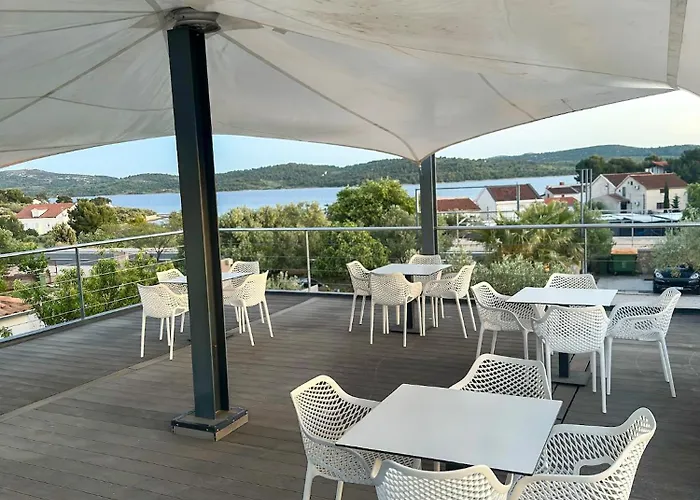 캠프장 Emi Mobile